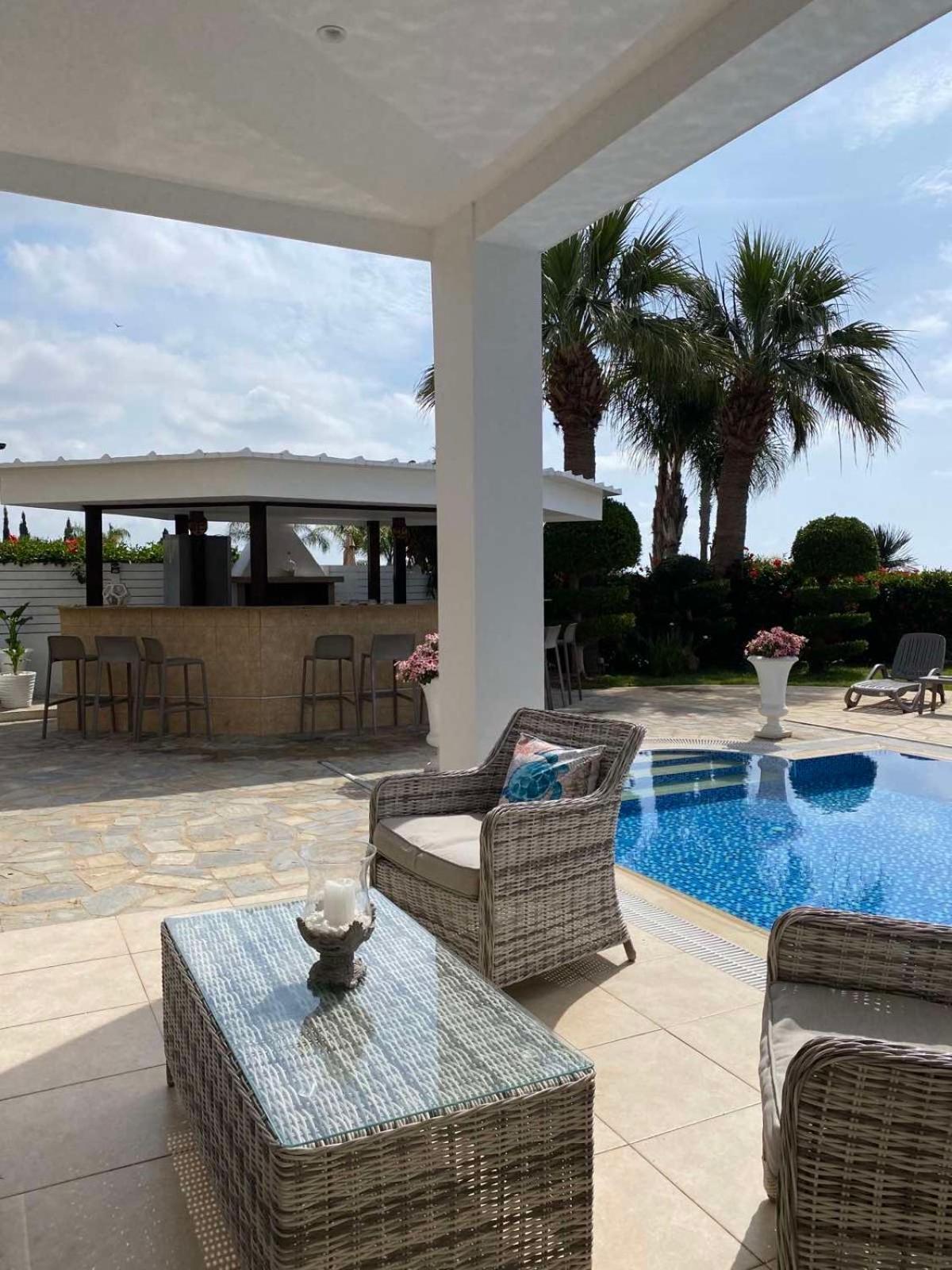 Ionion Beachfront Villa Ayia Napa Exterior photo